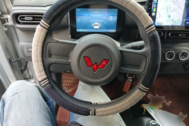 Used Wuling Zhiguang New Energy 2025 Model 305km Ambitious Edition