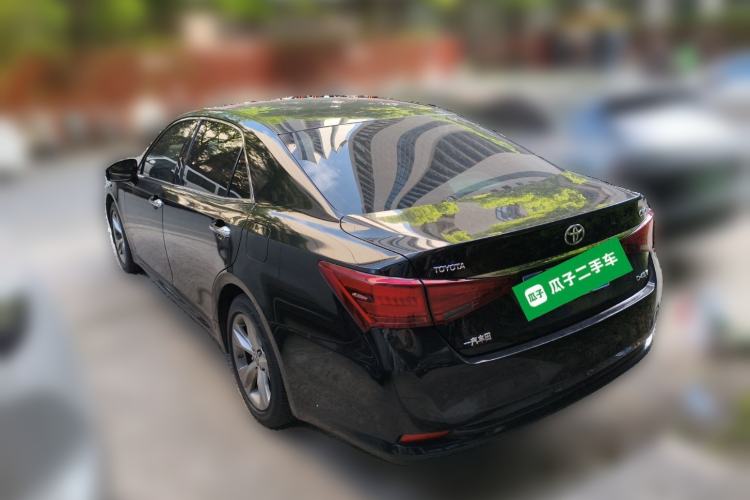 Used Toyota Crown 2015 2.0T Fashion Edition
