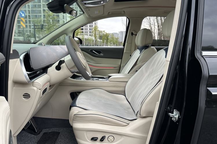 Used VOYAH Dream 2022 Low-Carbon Edition Dream+ Smart Enjoyment Package Interior 1