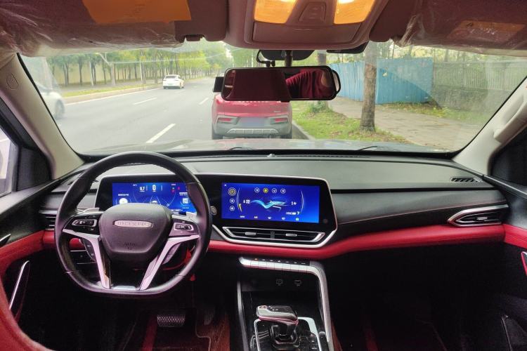 Used SAIC MAXUS T90 2021 2.0T Twin-Turbo Automatic All-Wheel Drive High-Ride Comfort Edition with Extended Cargo Space Center Console