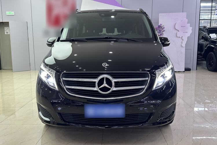 Used Mercedes-Benz V-Class 2017 V 260 Avantgarde Edition

