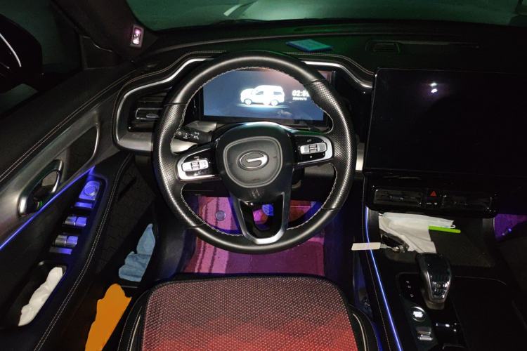 Used GAC Trumpchi GS8 2022 Linghang Series 2.0 TGDI Two-Wheel-Drive Luxury Smart Connectivity Version (7 Seats)