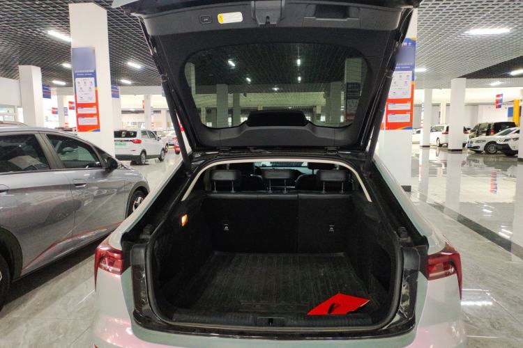 Used Bestune B70 2023 Third Generation 1.5T Automatic Enjoyment Version Trunk