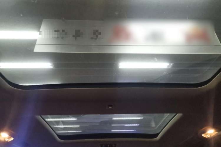 Used Mercedes-Benz V-Class 2018 V 260 Avantgarde Edition China V
