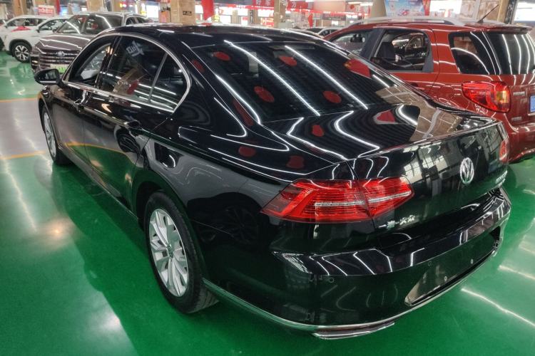 Used Volkswagen Magotan 2017 380TSI DSG Luxury Model
