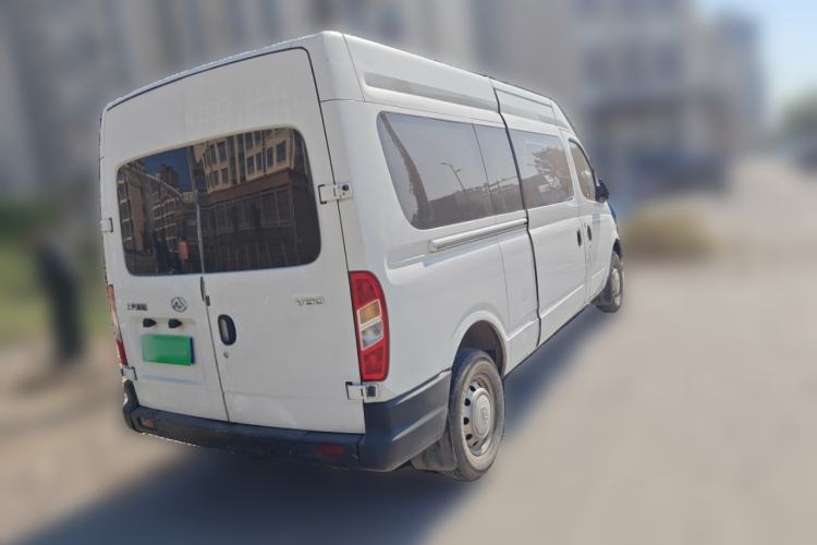 Used SAIC MAXUS Xintu V80 2019 2.5T Classic Version 6-Speed Manual – Aoyuntong Modified Long Wheelbase Mid-Height 7-Seater
