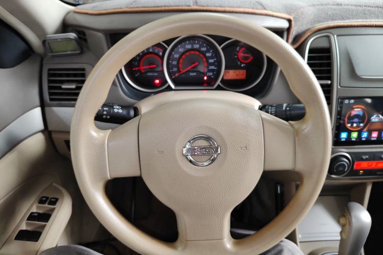 Used Nissan Sylphy 2012 Classic 1.6XE Automatic Comfort Edition Steering Wheel