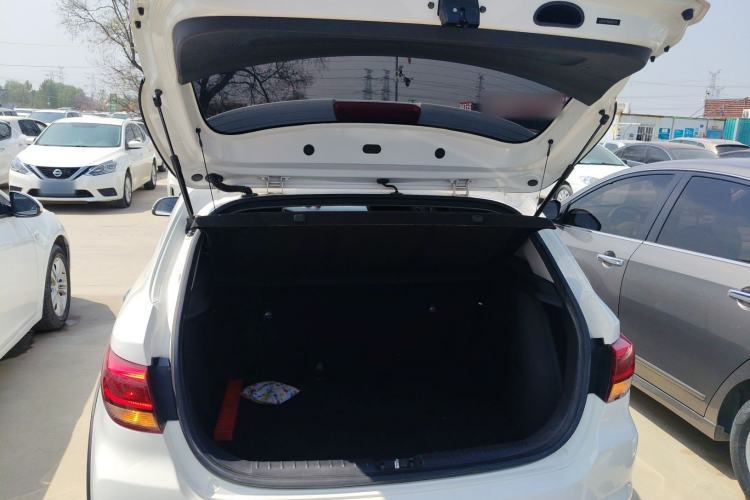 Used Kia KX Cross 2017 1.4L AT GLS
