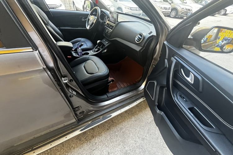 Used Bestune X40 2018 Internet Celebrity Edition 1.6L Automatic Luxury Version
