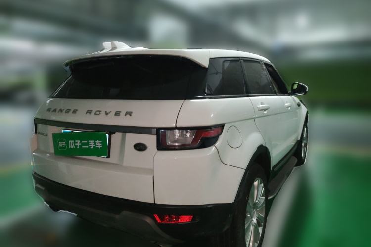 Used Land Rover Range Evoque 2018 240 PS SE Smart Brilliance Edition Rear Right 45 Deg