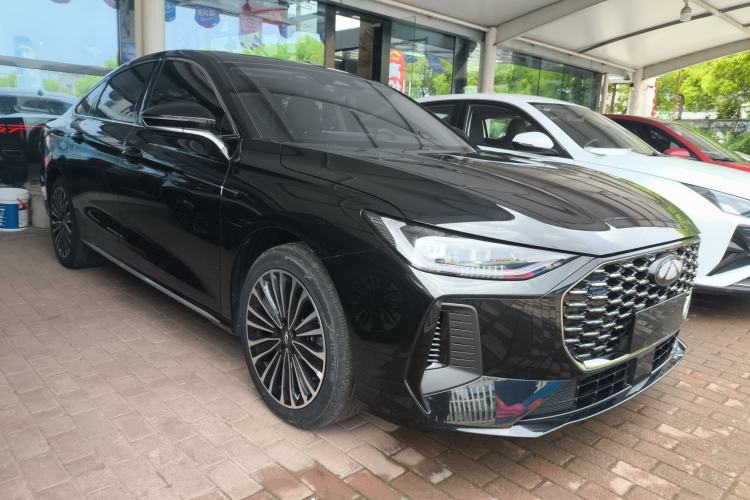 Used Chery Fengyun A8L 2025 1.5 TGDI 145 km Luxury Version