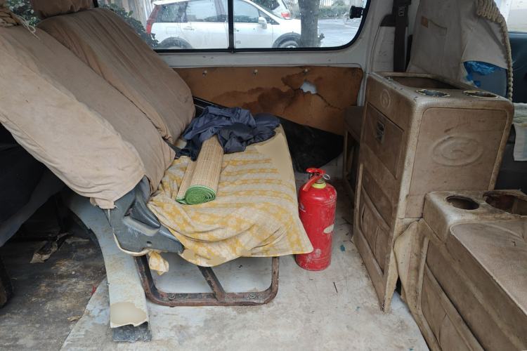 Used Jinbei Hiace 2011 2.0L 5th Generation Kuaiyunwang Standard Version 4G19
