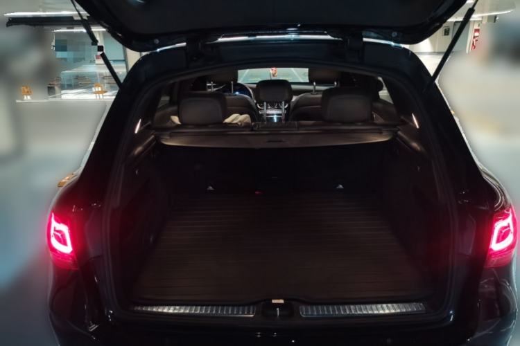 Used Mercedes-Benz GLC 2021 GLC 260 L 4MATIC Dynamic Edition Trunk