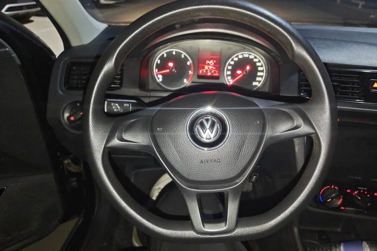 Used Volkswagen Santana 2016 1.6L Manual Fashion Edition