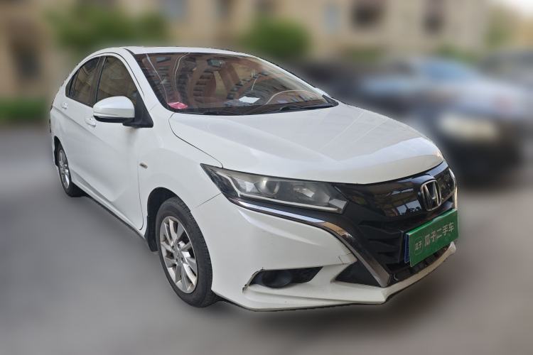 Used Honda Gienia 2017 1.5L CVT Comfort Version Front Right 45 Deg