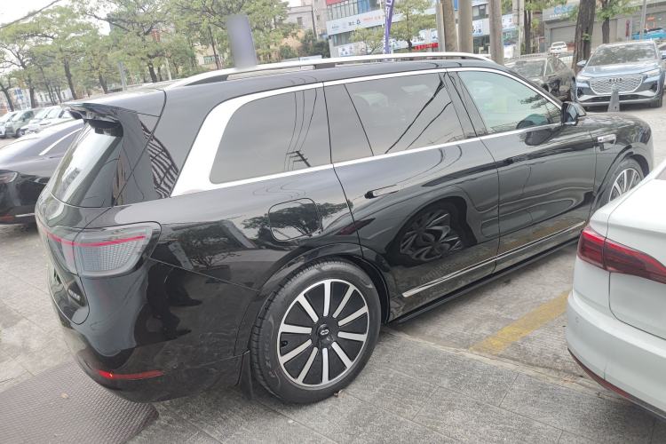 Used Hima AITO M9 2025 Extended-Range Max Version 52 kWh 6-Seater Edition Rear Right 45 Deg