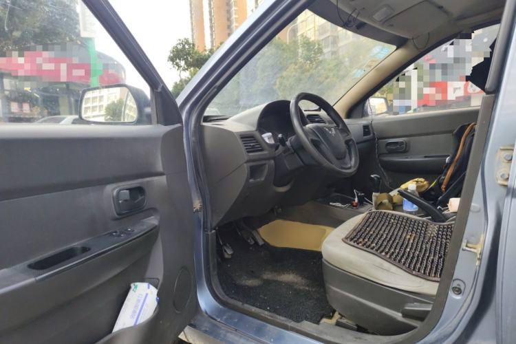 Used Wuling Hongguang 2014 1.5L Base Version
