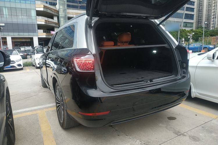 Used Hima AITO M9 2024 All-Electric Ultra Version 100 kWh 5-Seater Model Rear Left 45 Deg