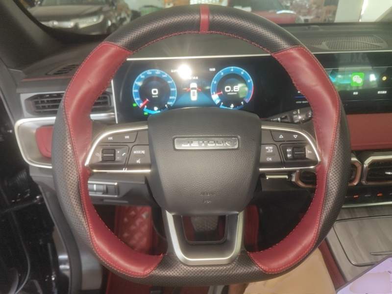 Used JETOUR X70 PLUS 2023 1.5T CVT Ziqiang MAX 7-Seater — 10