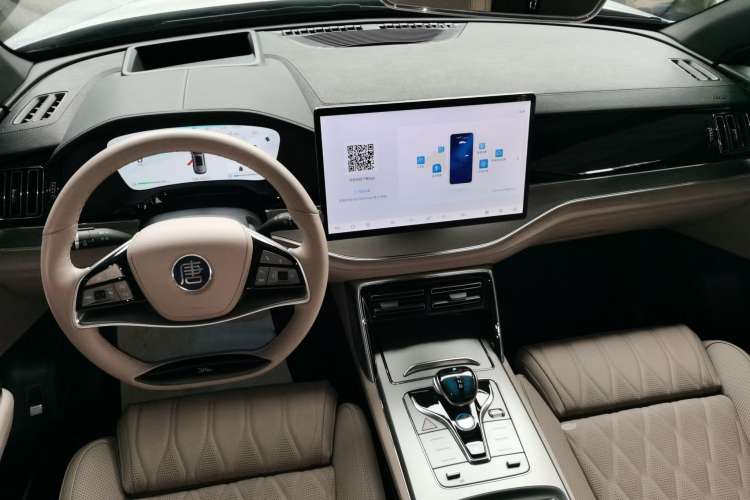 Used BYD Tang New Energy 2024 DM-i Glory Edition 112KM Flagship Model