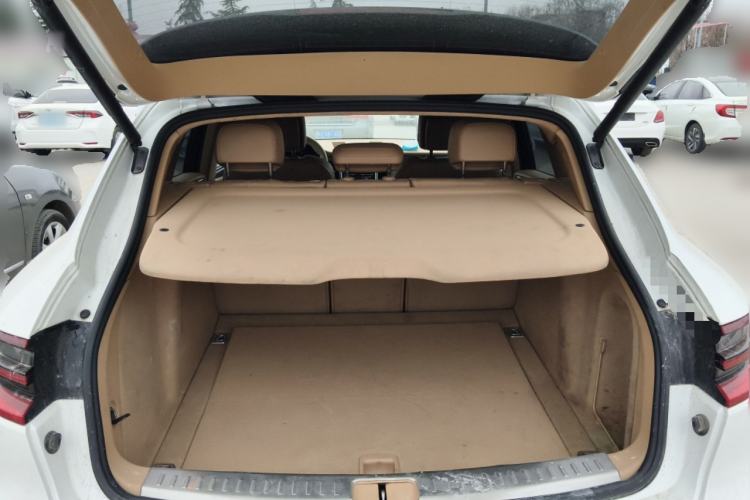 Used Porsche Macan 2016 Macan 2.0T Trunk