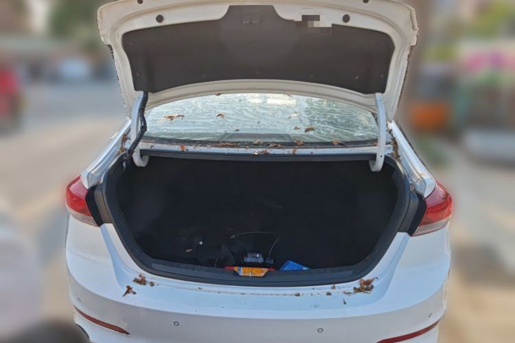 Used Hyundai Elantra (6th Generation / Lingdong) 2016 1.6L Automatic ZhiXuan – Elite Version
