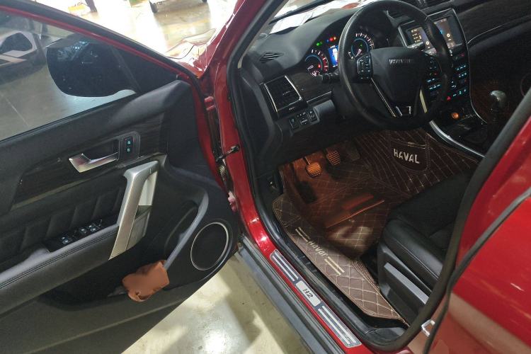 Used Haval H2 2016 Red-Label 1.5T Manual Two-Wheel Drive Luxury Model