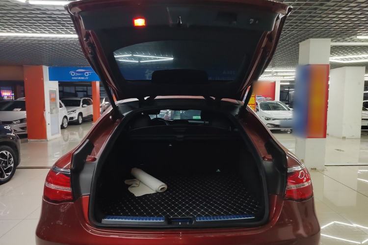 Used Mercedes-Benz GLC Coupe 2019 Facelift GLC 260 4MATIC Coupe SUV Trunk