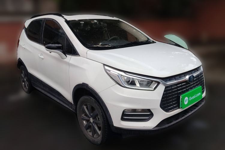 Used BYD Yuan New Energy 2018 EV360 Smart Connect Cool Edition Front Right 45 Deg