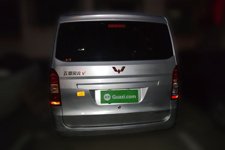 Used Wuling Rongguang V 2016 1.2L Standard Version

