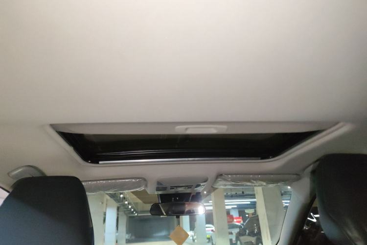 Used Toyota Wildlander 2022 Dual-Motor 2.5L E-CVT 4x4 Luxury PLUS Edition
