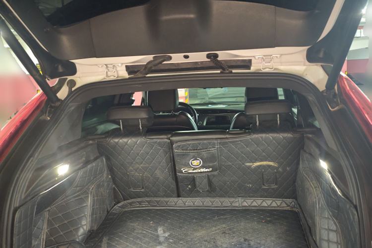 Used Cadillac XT4 2021 28T Two-Wheel Drive Leading Version
