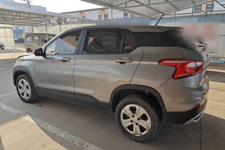 Used Baojun 510 2017 1.5L manual Comfort trim