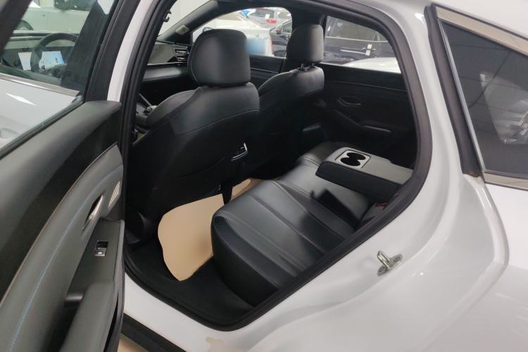 Used BYD Qin L 2025 DM-i Smart Drive 120KM Superior Model Left Rear Seat