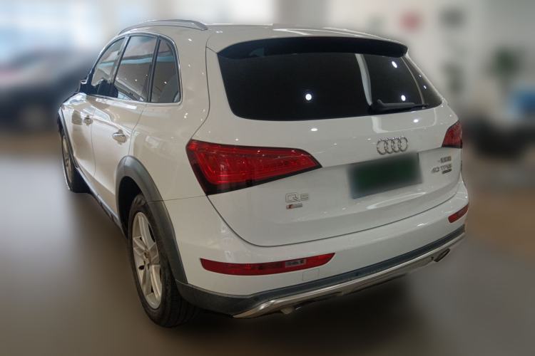 Used Audi Q5 2018 Collector's Edition 40 TFSI Technology Model