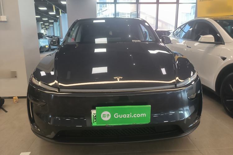 Used Tesla Model Y 2025 Rear-Wheel-Drive Version