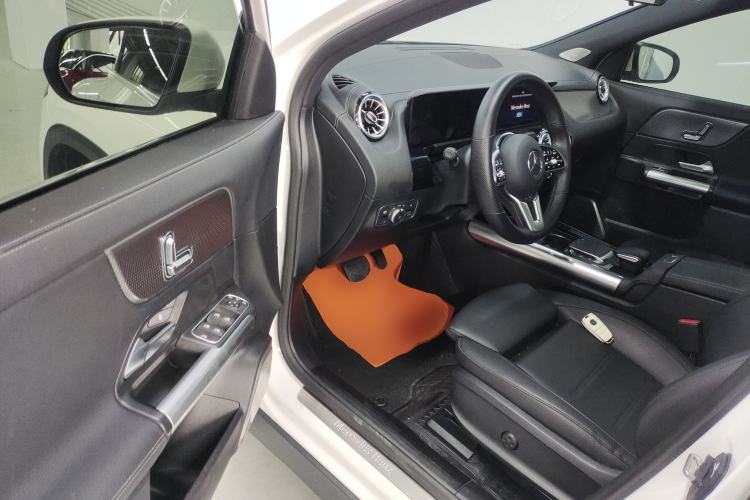 Used Mercedes-Benz EQA 2023-Year Restyled EQA 260 Driver Seat