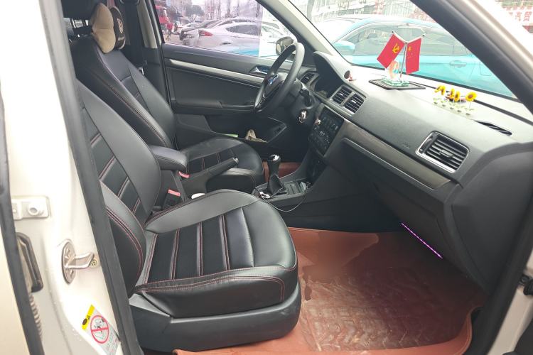 Used Volkswagen Lavida 2015 1.6L Manual Fashion Edition