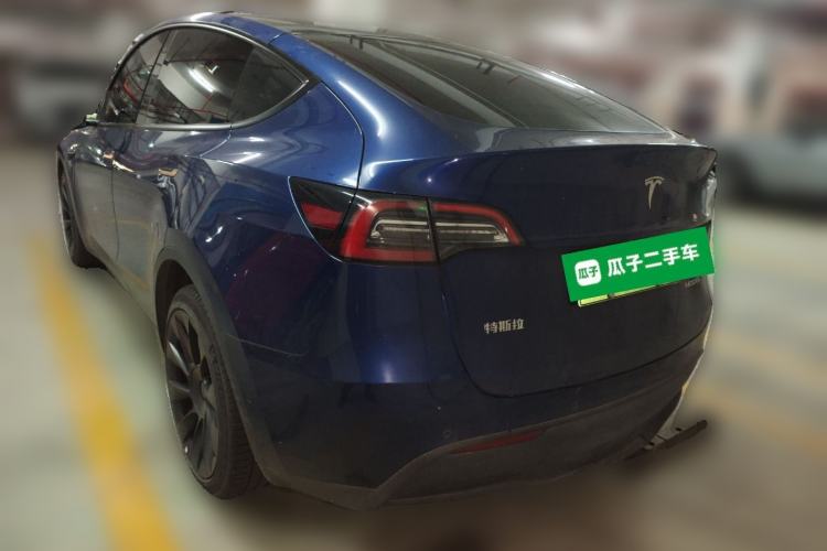 Used Tesla Model Y 2022 Long-Range All-Wheel-Drive Version