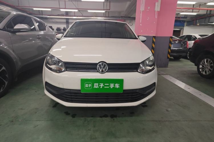 Used Volkswagen Polo 2016 1.4L Manual Fashion Model Front