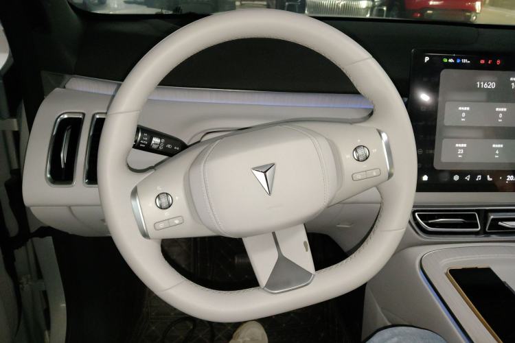 Used Deepal S09 2025 Rear-Drive Ultra+ Steering Wheel