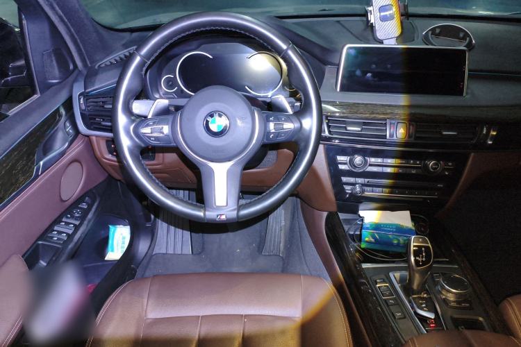 Used BMW X5 2018 xDrive35i M Sport Luxury Edition Steering Wheel