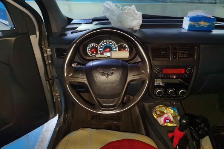 Used Wuling Rongguang V 2015 1.5L Base Version Steering Wheel
