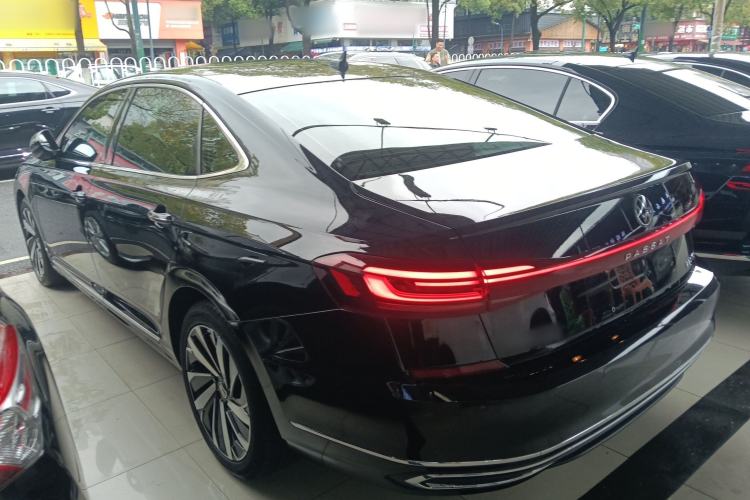 Used Volkswagen Passat 2023 330TSI Luxury Edition
