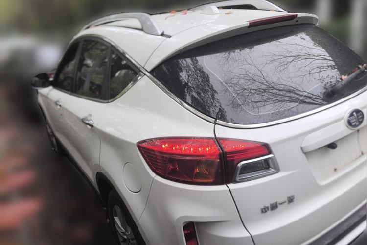 Used Bestune X80 2015 1.8T Automatic Luxury Model Rear Left 45 Deg