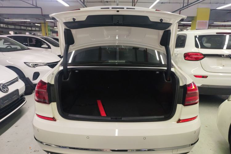 Used Volkswagen Passat 2016 330TSI DSG Luxury Edition