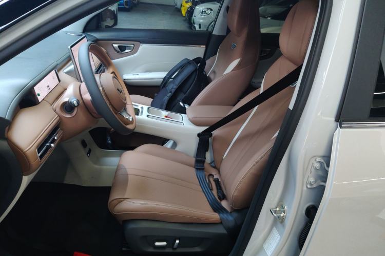 Used Wuling Bingo S 2025 Model 325km Flagship Edition Left Front Seat