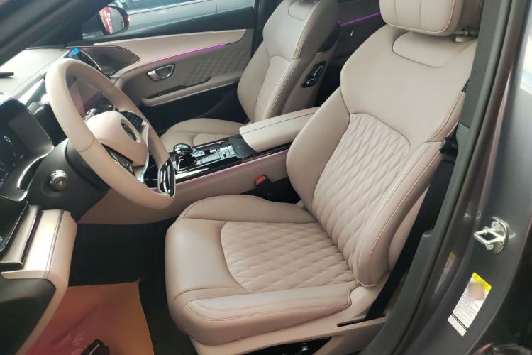 Used BYD Han 2024 EV Glory Edition 605KM Front-Wheel-Drive Premium Model
