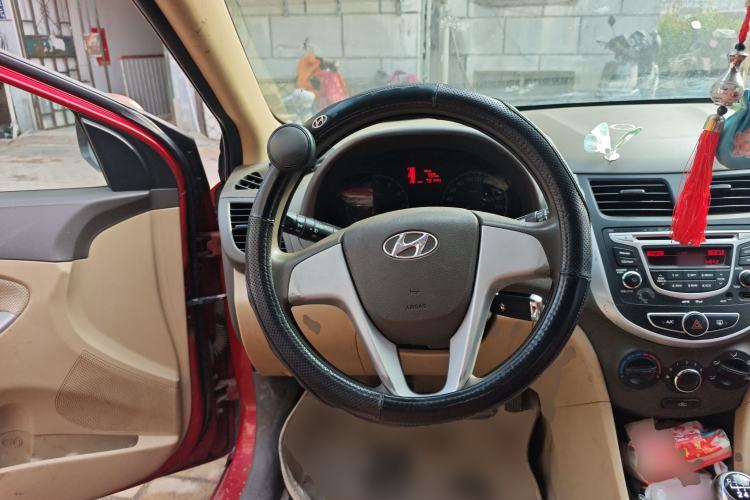 Used Hyundai Verna (older generation) 2010 Sedan 1.4L Manual Comfort GS
