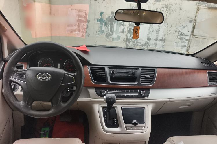 Used SAIC MAXUS G10 2016 2.0T Automatic Elite Edition
